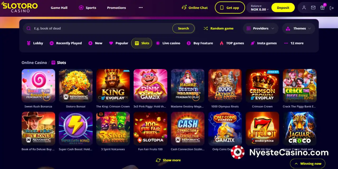 Spillene på Slotoro Casino mot en lilla bakgrunn.