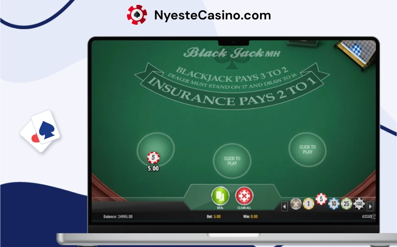 Blackjack-spill på laptop med tomt bord og innsats før ny runde.