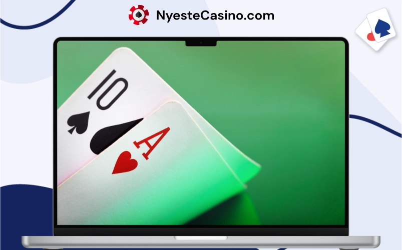 Close-up av blackjack-hånd med ess og tier på laptopskjerm.
